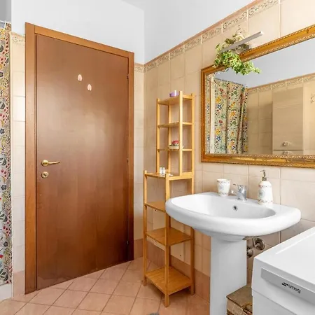 Semesterbostad Agave Bloom, Relax Tra E Citta