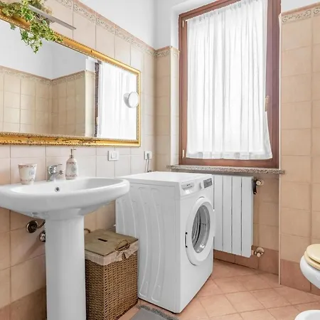 Garda Home بيت للعطل Salionze